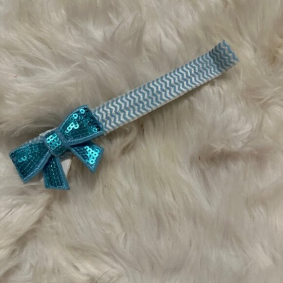 Aqua Sequin Bow on Aqua Chevron FOE Headband - Picture 1 of 1